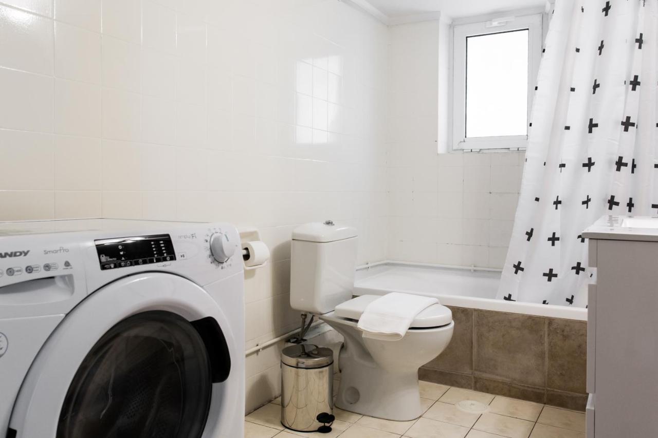 Pleasant 2Br Apartment Near Helexpo By Upstreet Athena Bagian luar foto